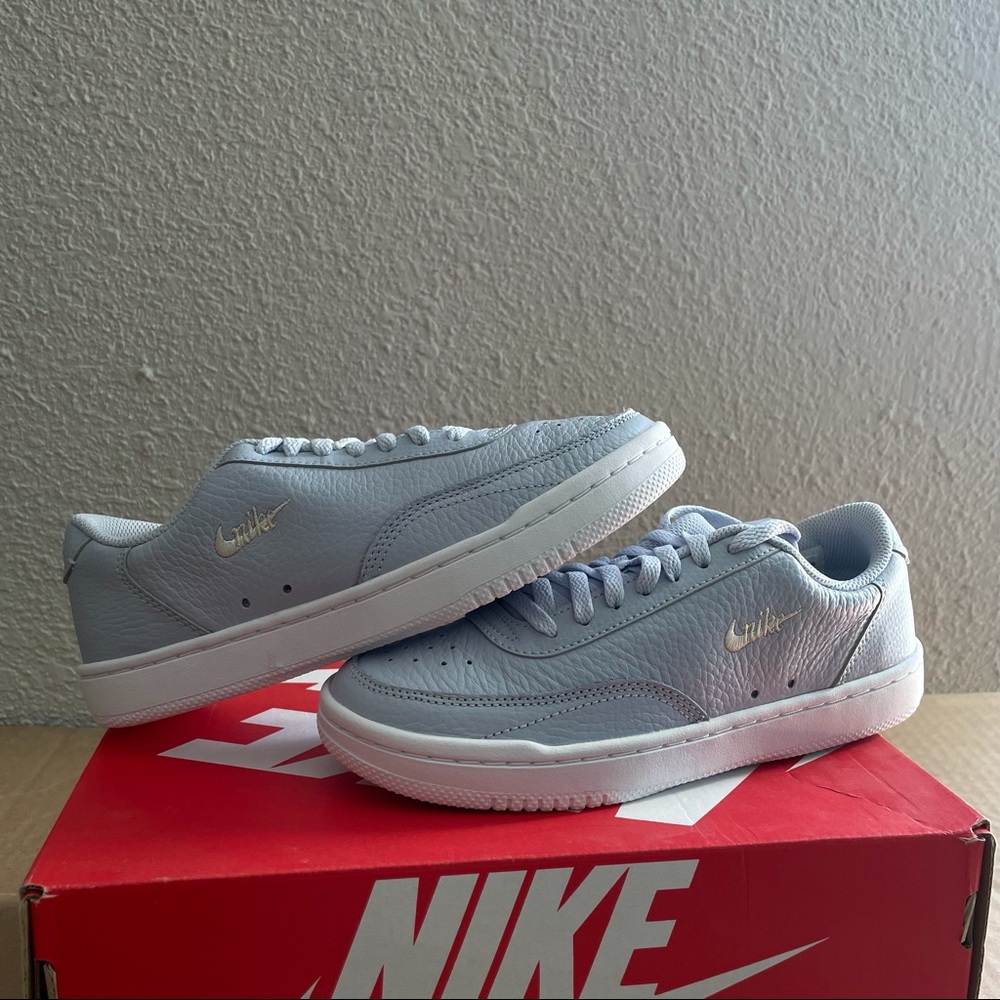 Nike Court Vintage Premium ‘Ghost’